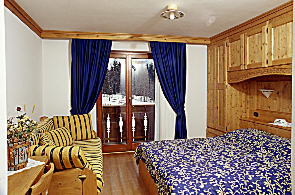 Agriturismo Prati Oitzinger Valbruna Rum bild